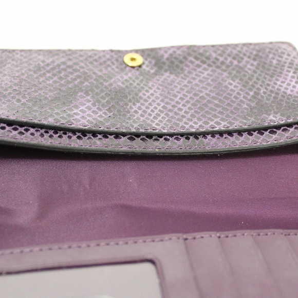 Coach Wristlet - Picture 5 of 7